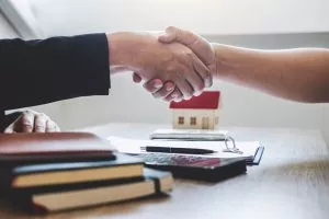 Finishing to successful deal of real estate